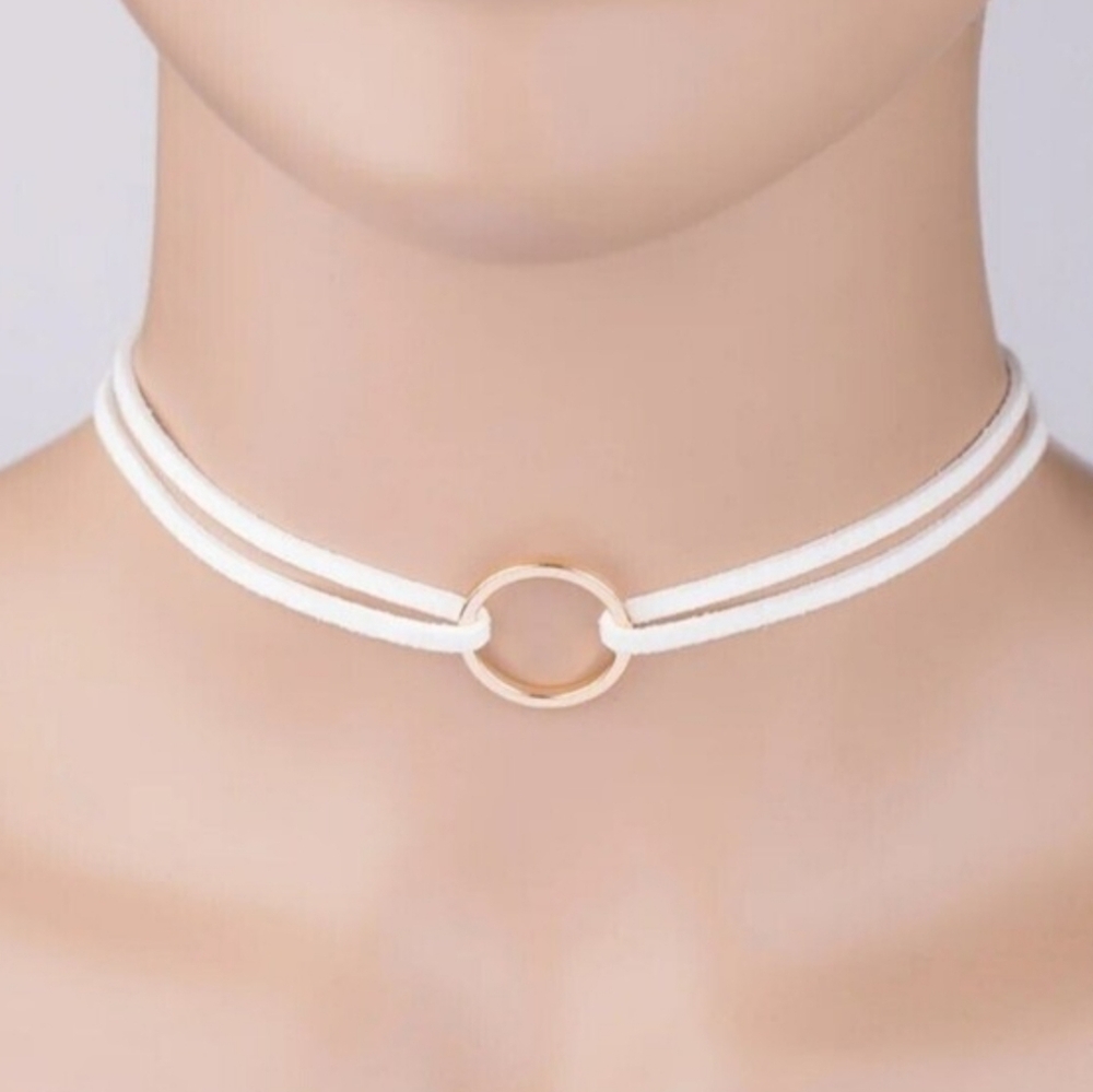 Choker necklace🤍🤍🤍